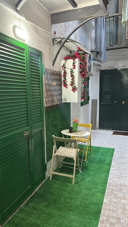 Maison Atri 17 Napoli Bagian luar foto
